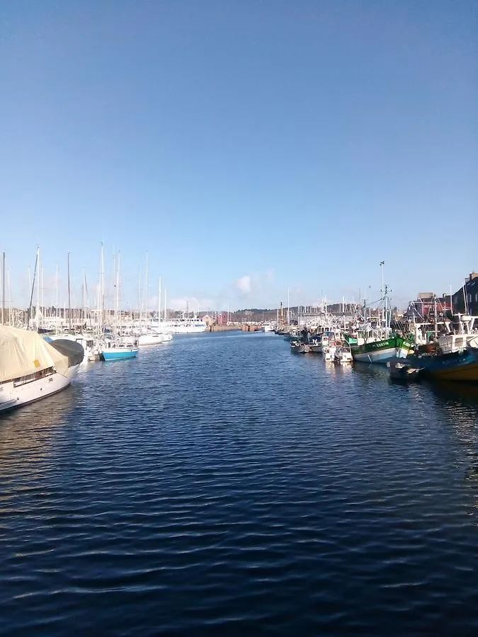 appart'en ville Paimpol 0*,  France
